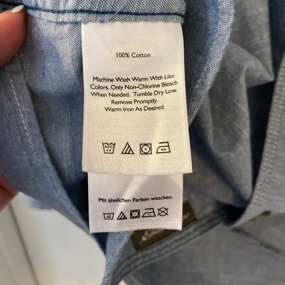 Eddie Bauer Button Down chambray blue denim look size M - Picture 4 of 9